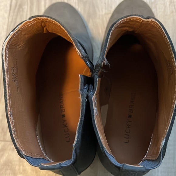 Women’s Boots - Picture 4 of 6